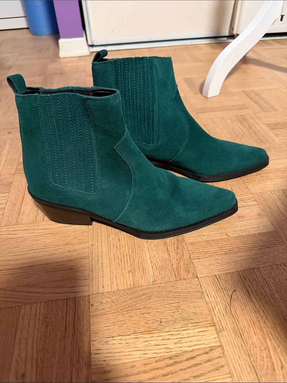 Calvin Klein Jeans Emerald Green Suede Ankle Booties
